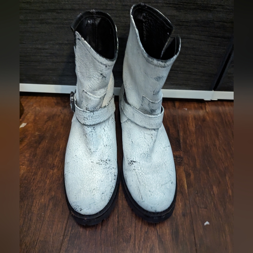 Frye Veronica Boots
